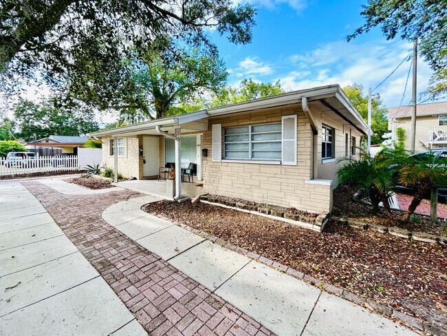 Building Photo - 35 E Winter Park St Unit 35B