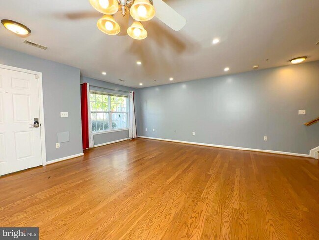 Foto del edificio - 1632 Briarview Ct