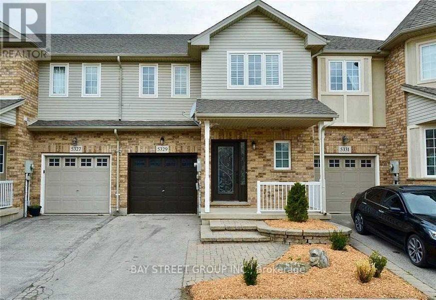 Photo principale - 5329 Applegarth Dr