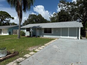 Building Photo - 7238 Dianne Dr