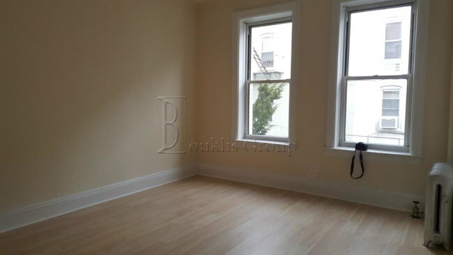 Foto del edificio - 3161 35th St