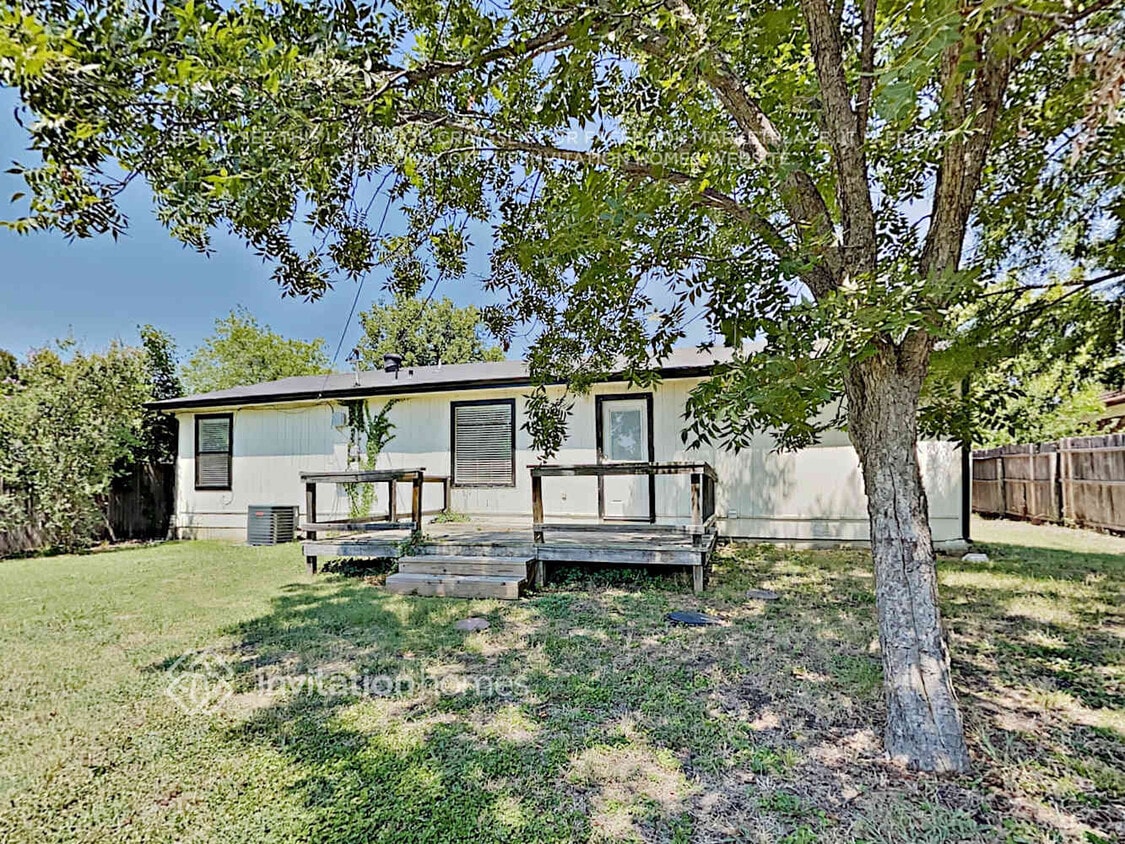 Foto del edificio - 506 Plainview Dr