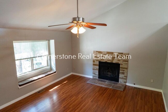 Building Photo - 5130 Solar Ridge Dr