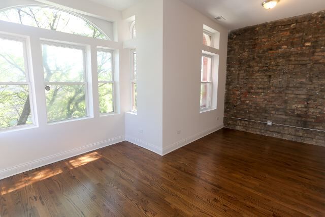 Foto del edificio - 1656 W Erie St