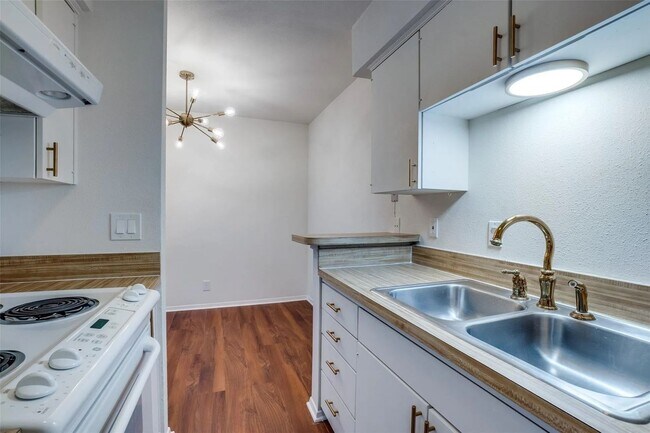 Foto del edificio - Beautiful 1 Bedroom 1 Bathroom  Available