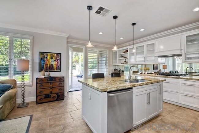 Building Photo - 7452 Neptune Dr