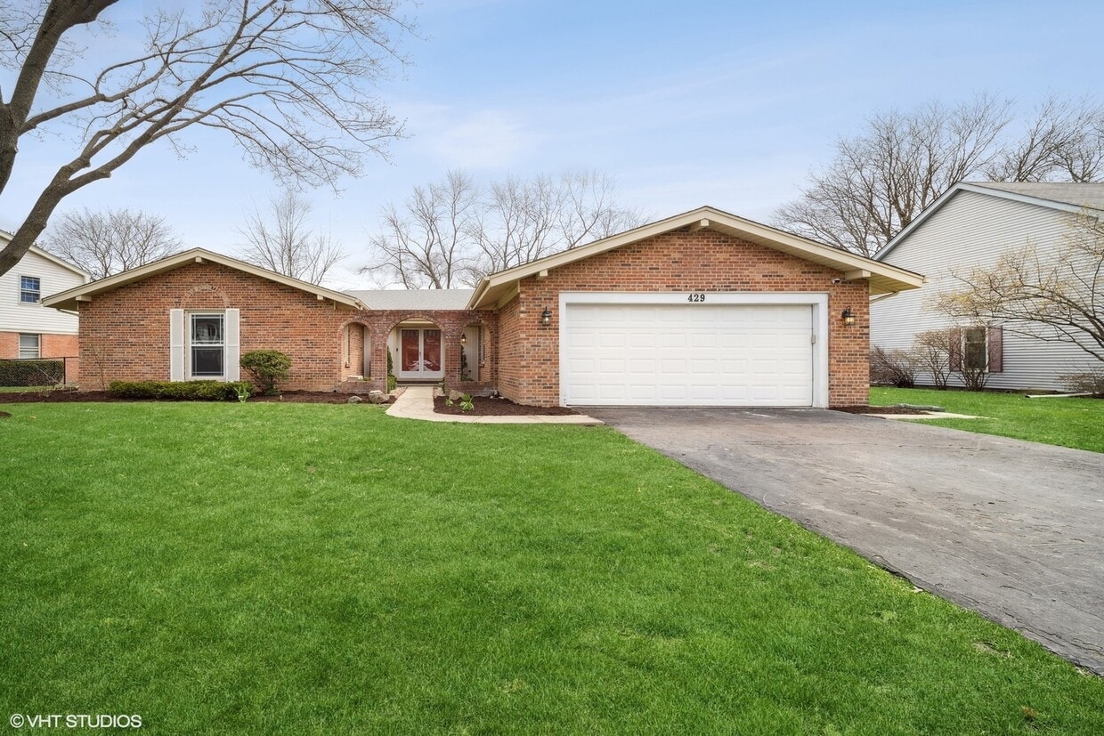 429 Anjou Dr, Northbrook, IL 60062 House Rental in Northbrook, IL