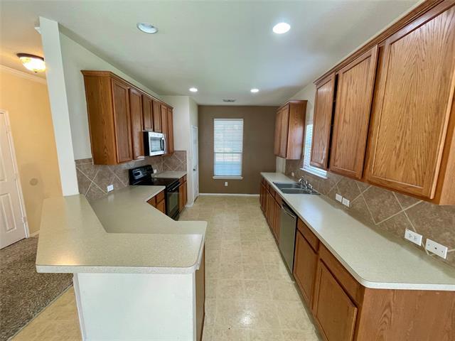 Building Photo - 493 Hunters Ridge Dr