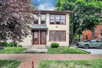 Building Photo - 174 Reinhard Ave