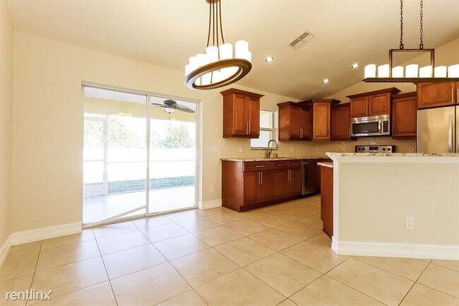 Foto del edificio - 4 br, 2 bath House - 1731 SW 3rd Terrace UNIT