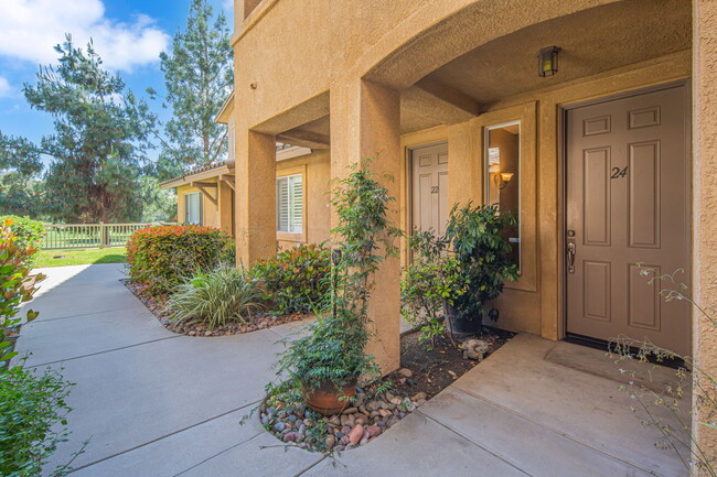 Building Photo - 3183 Dehesa Rd