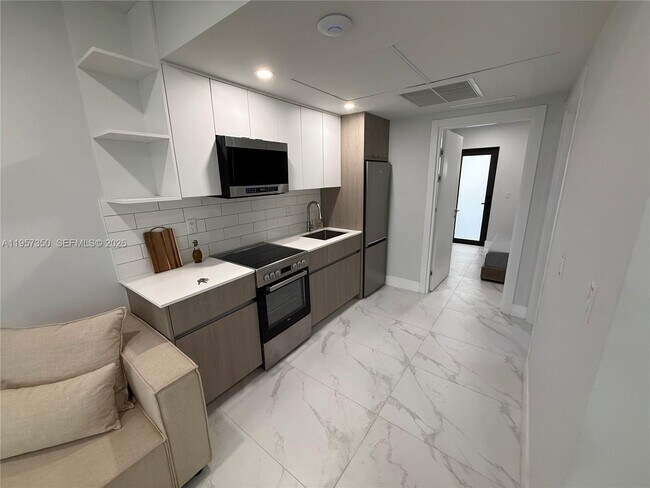 Foto del edificio - 944 Jefferson Ave