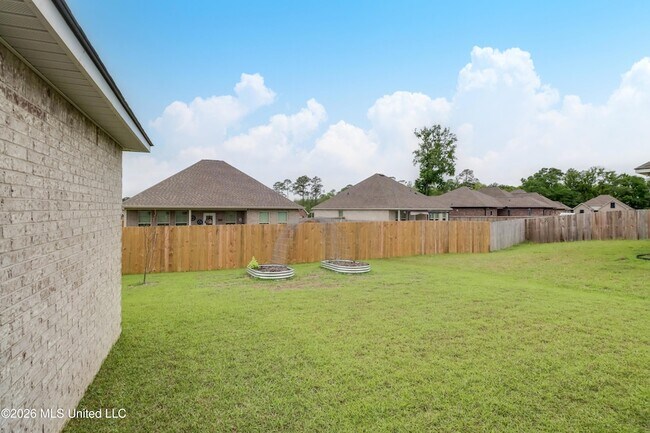 Foto del edificio - 11415 Oak Alley Dr