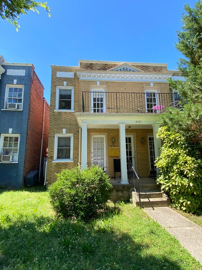 Foto del edificio - 3141 Ellwood Ave