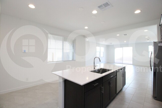 Foto del edificio - 10206 E Ursula Ave