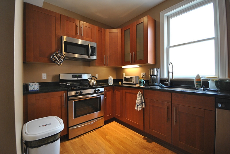 Primary Photo - 1592 Beacon St