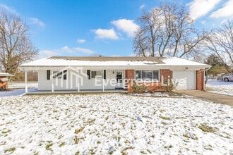 Building Photo - 804 Fallview Ave