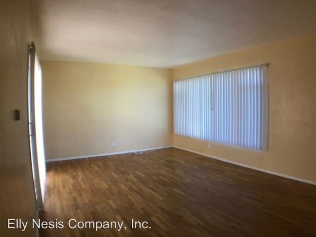 Foto del edificio - 10942 Crenshaw Blvd