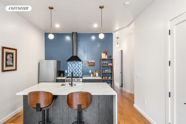 Foto del edificio - 257 Bleecker St