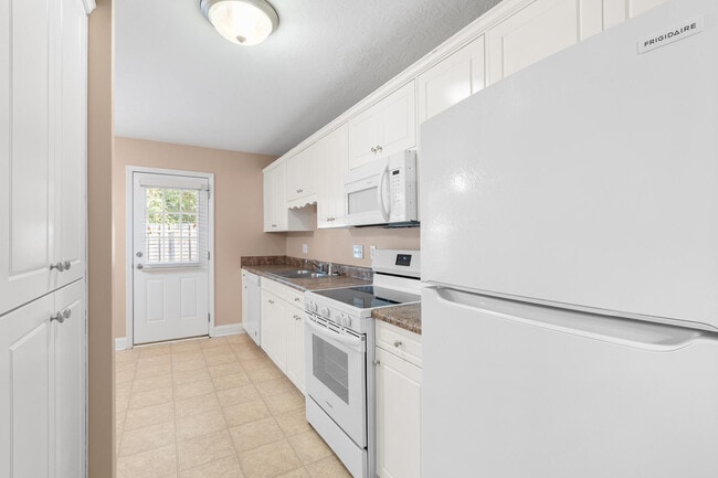 Building Photo - 308 Browning Dr