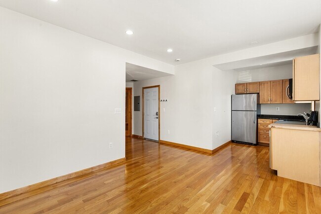 Foto del edificio - 609-611-611 Dorchester Ave