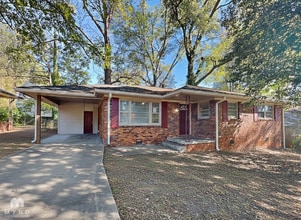 Building Photo - 1768 Santa Cruz Dr