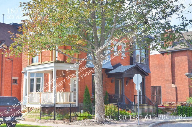 Building Photo - 160 Waverley St