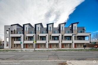 Building Photo - 3312 W 17th Ave