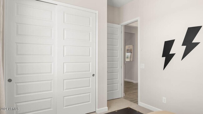 Building Photo - 15428 W Smoketree Dr