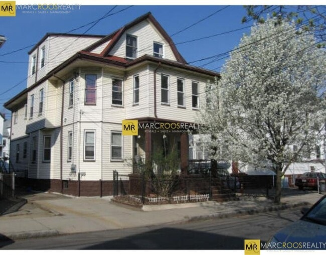 Building Photo - 55 Bristol Rd