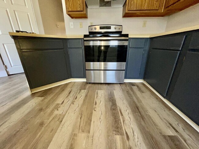 Foto del edificio - 2 bed 2 bath central location.