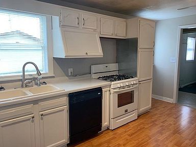 Foto del edificio - 785 Jonette Ave