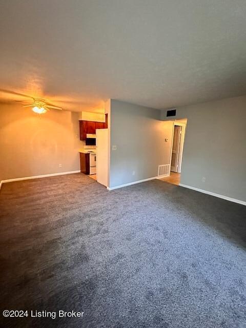 Foto del edificio - 4205 Trio Ave