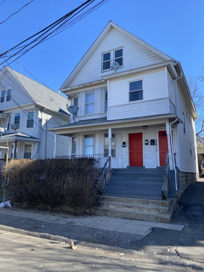 HOME - 258 Sheridan St