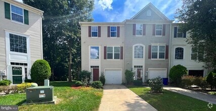Building Photo - 7027 Cradlerock Farm Ct