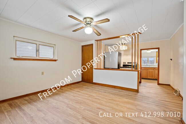 Building Photo - 2047 Redrose Ave Unit 2 - Carrick