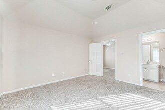 Building Photo - 5227 Brinkman Ct