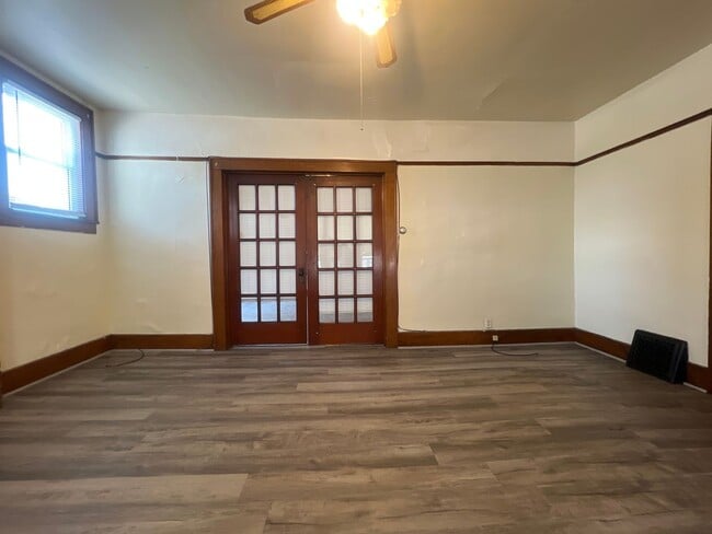 Building Photo - 233-235 Grant Avenue