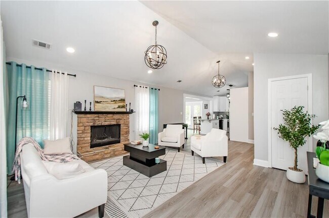 Foto del edificio - 238 Knob Hill Dr