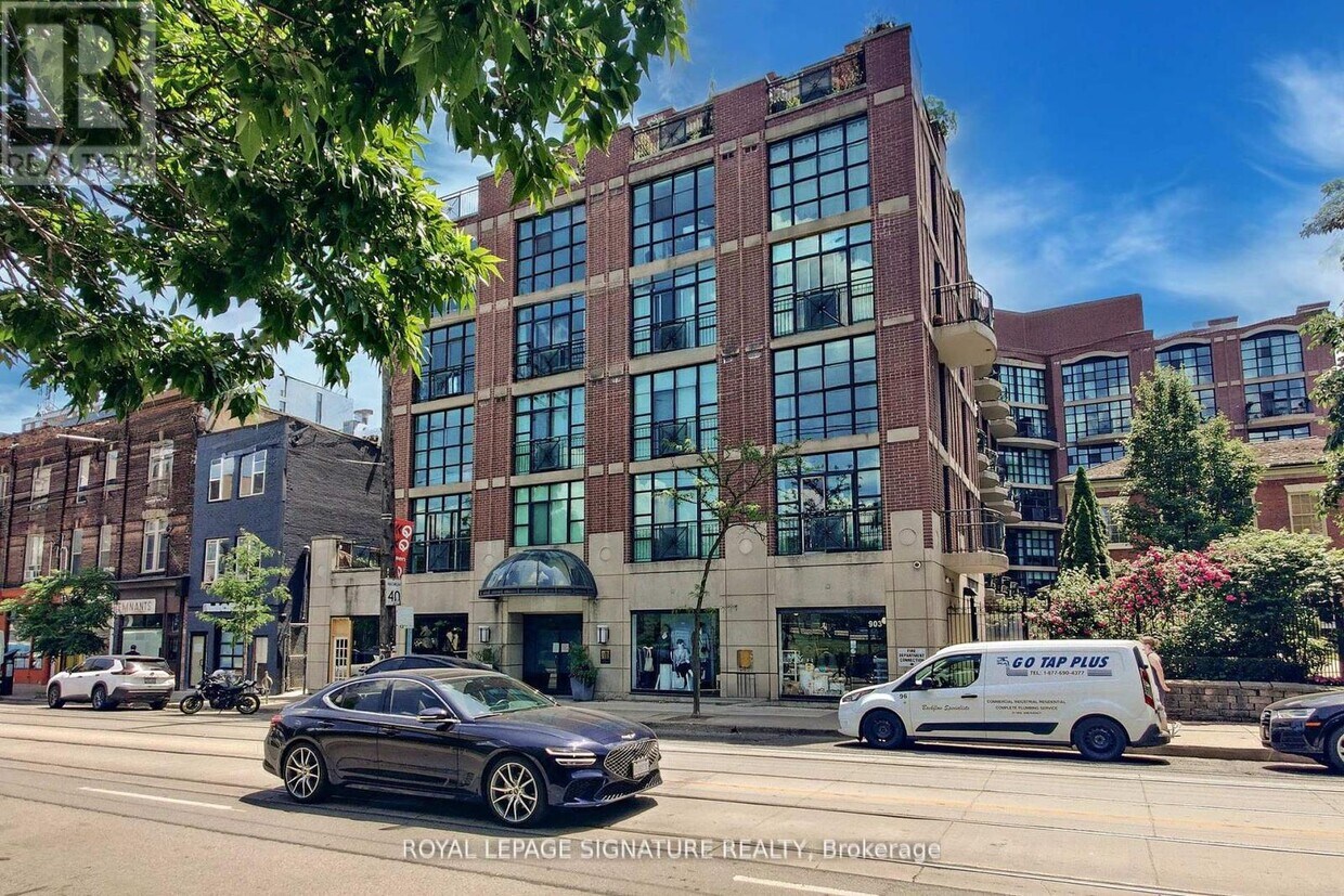 Primary Photo - 901-901 Queen St W