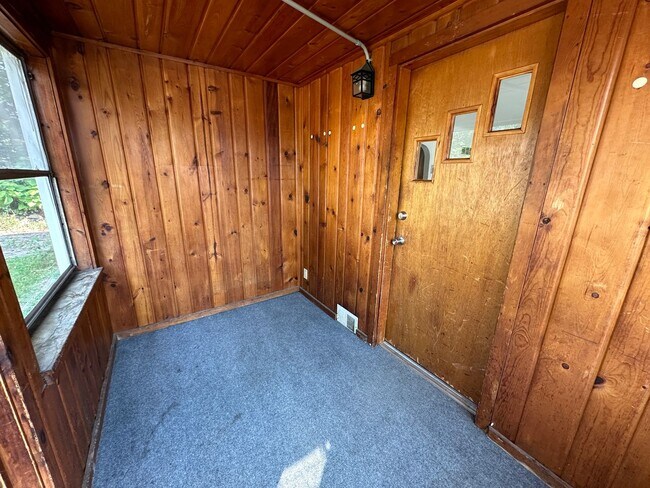 Foto del edificio - 529 Steward Ave