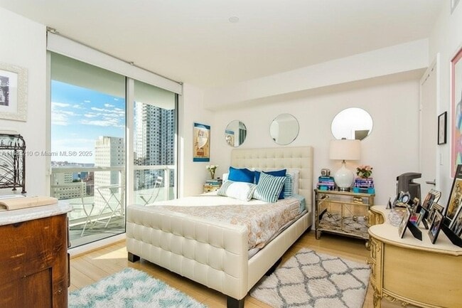 Building Photo - 50 Biscayne Blvd