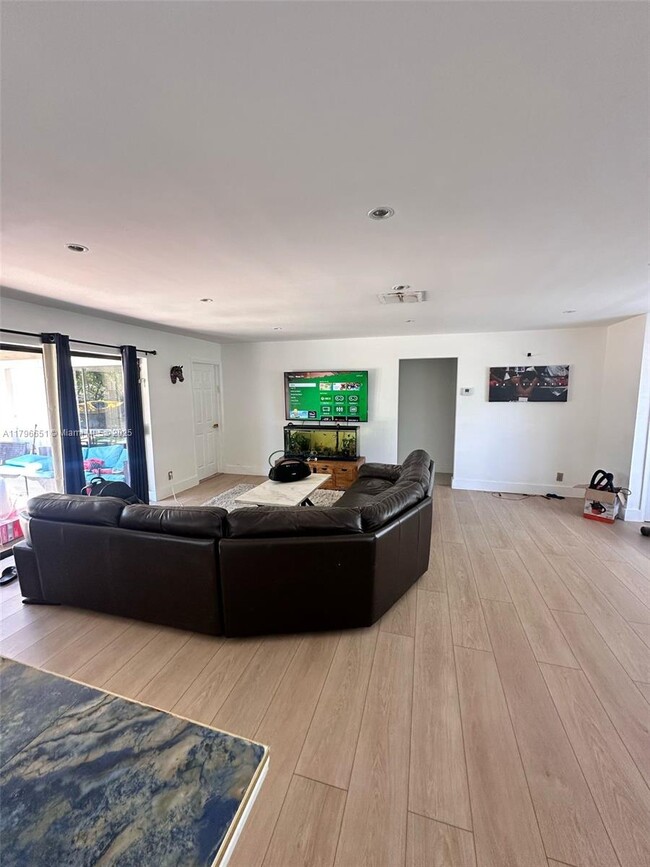 Foto del edificio - 1824 NW 36th Ct