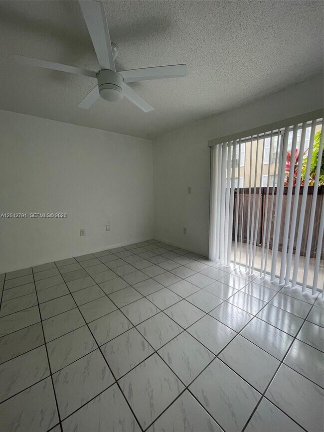 Building Photo - 10832 SW 88th St