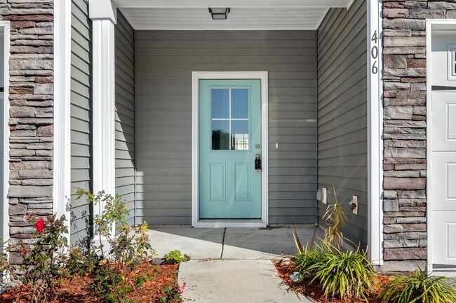 Foto del edificio - Sneads Ferry Townhome