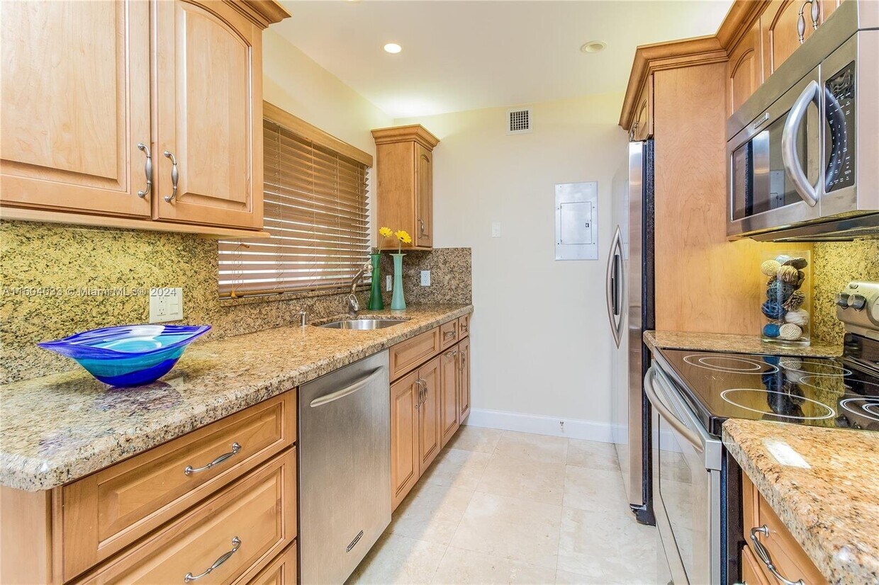 Primary Photo - 7755 Southwest 86th Street Apt #C-101, Mia...