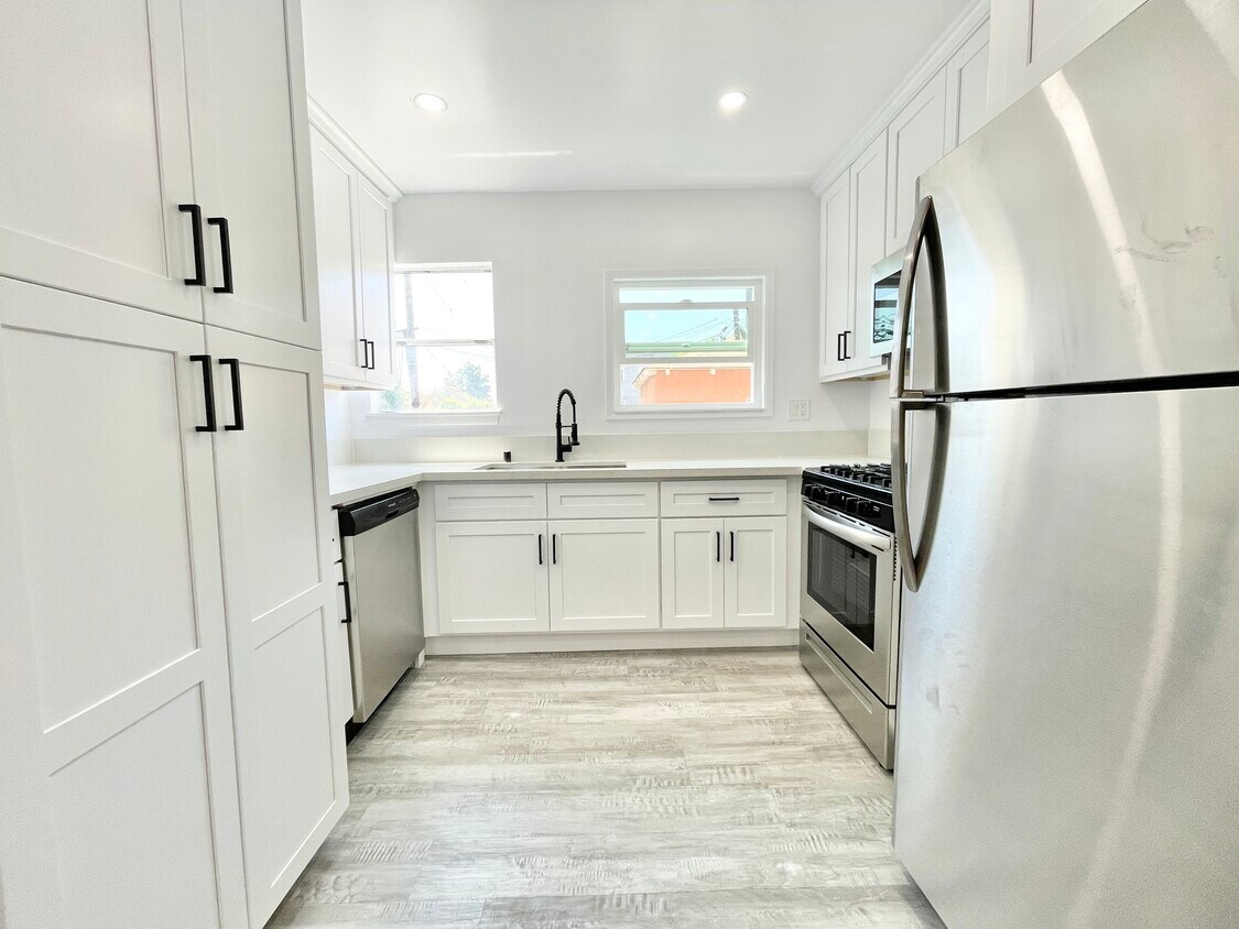 Foto principal - 2619 West Blvd
