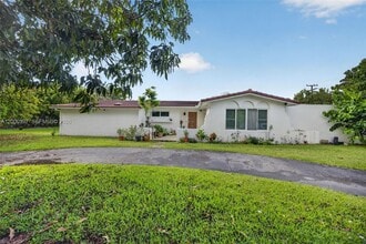 Building Photo - 7690 SW 128th St