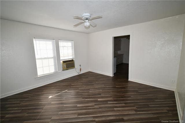 Building Photo - 1030 Alamo St