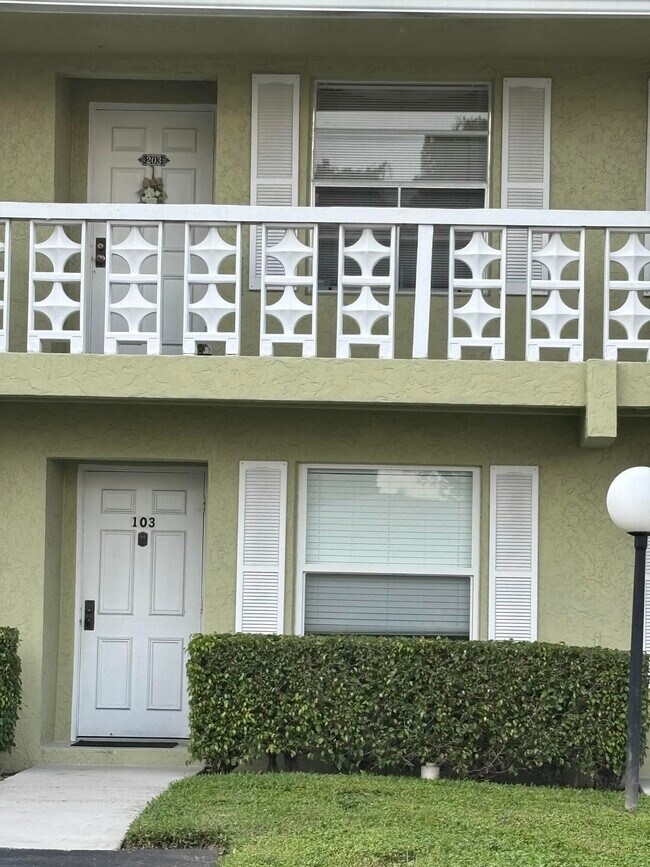 Foto del edificio - 1141 Calamondin Terrace